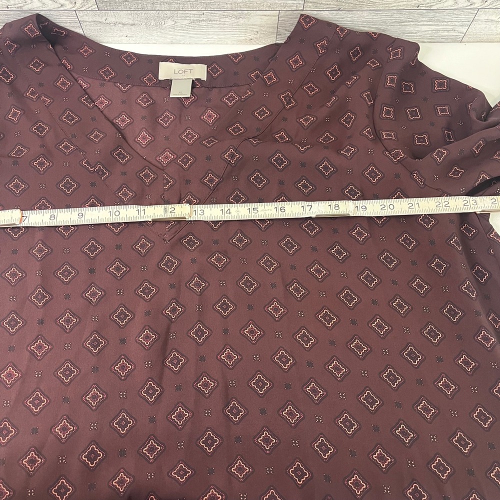 LOFT Blouse Women XL Burgundy Geometric Medallion 3/4 Sleeve High Low Tunic - Picture 5 of 8